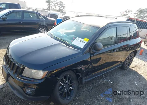 2014 Jeep Compass Altitude z USA, uszkodzony, nr VIN 1C4NJCBA6ED764249